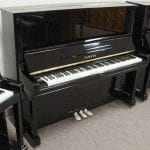 Yamaha U3 upright black angle