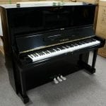 Yamaha U3H 2611081 side